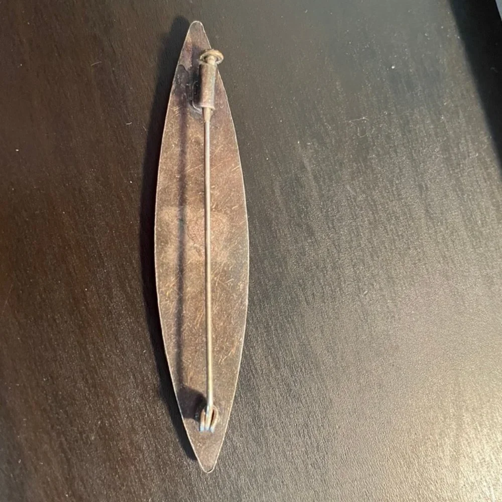 Retro Brooch - Picture 2 of 2